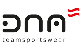 Logo von DNAm Teamsportswear, bestehend aus schwarzen Buchstaben und roten Wellenlinien.