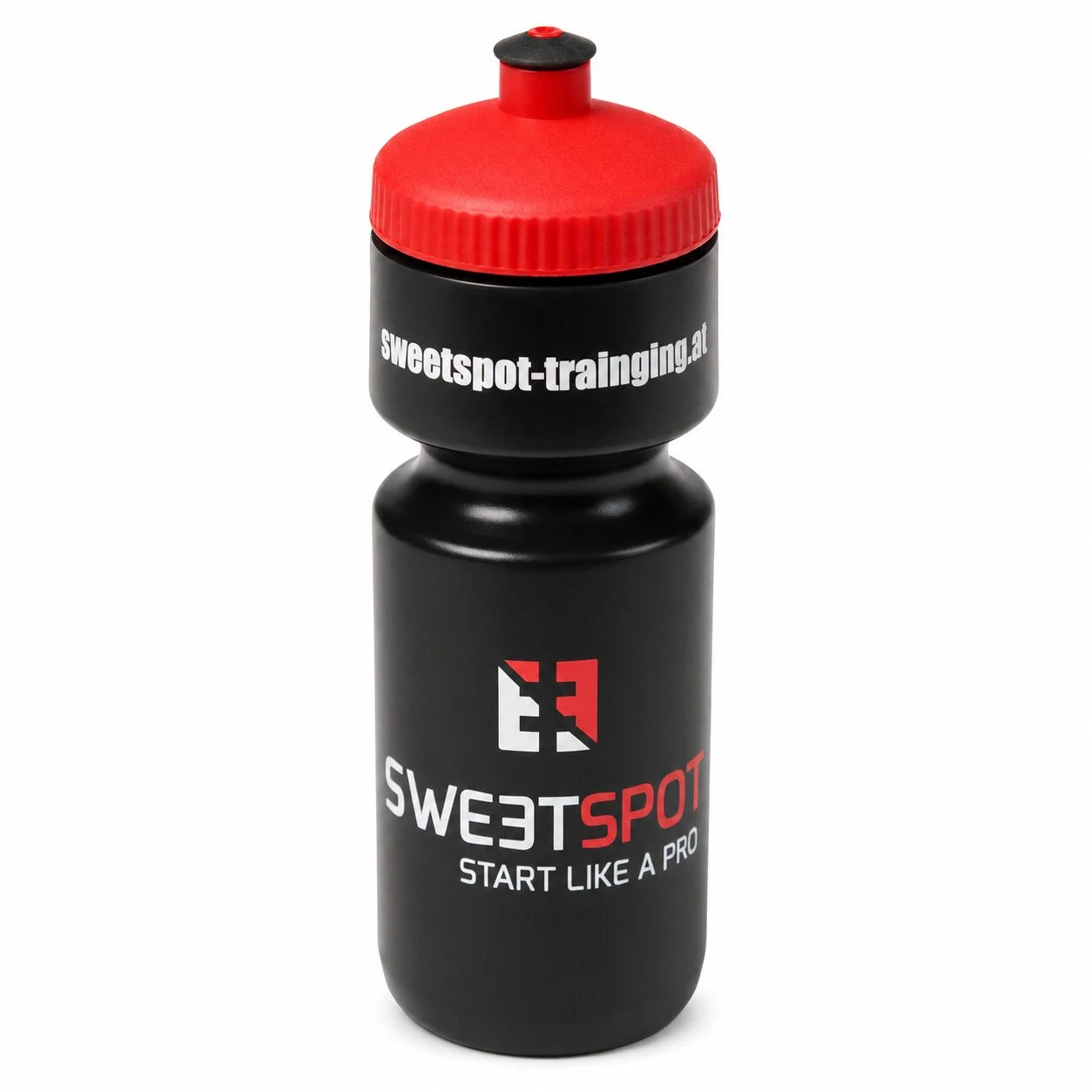Schwarze Sweetspot Sportflasche mit rotem Zugverschluss und markantem Branding – für Training, Pool und Wettkampf. SweetSpot Performance Training