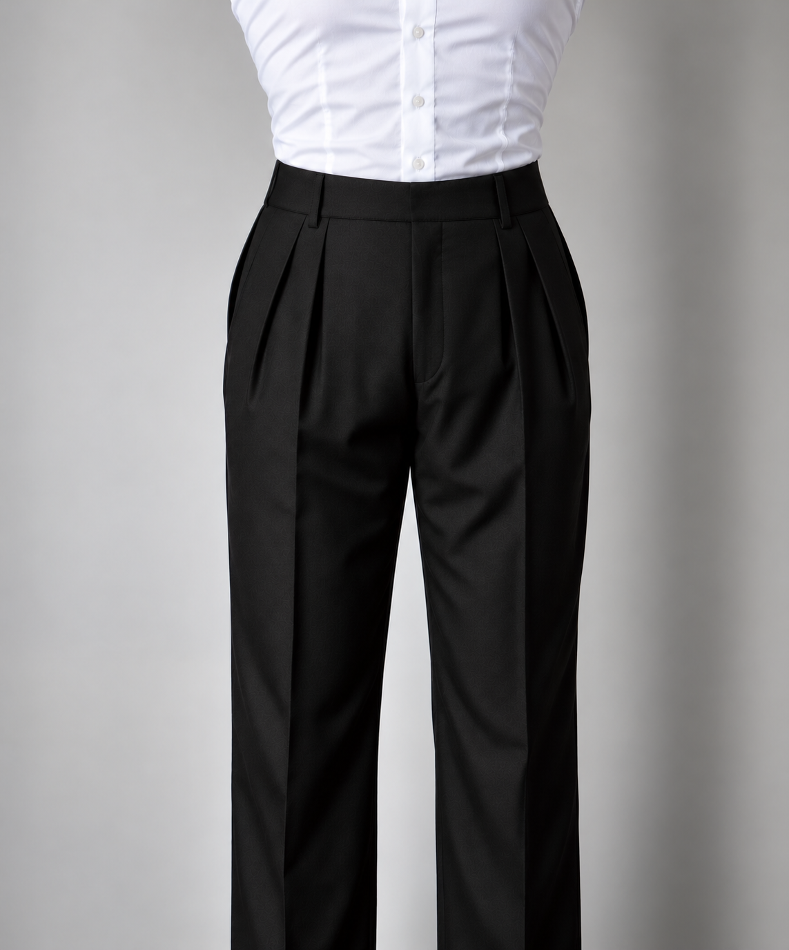 Minimalist Pleated Black Trousers.png