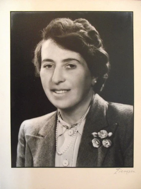 Edward De Stein's Sister 