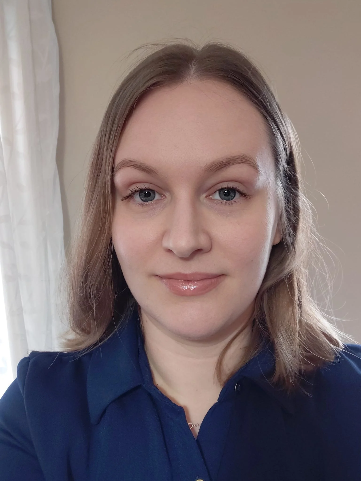 Jessica Bainbridge, counsellor based in Dorset offering online therapy for adults across the UK.