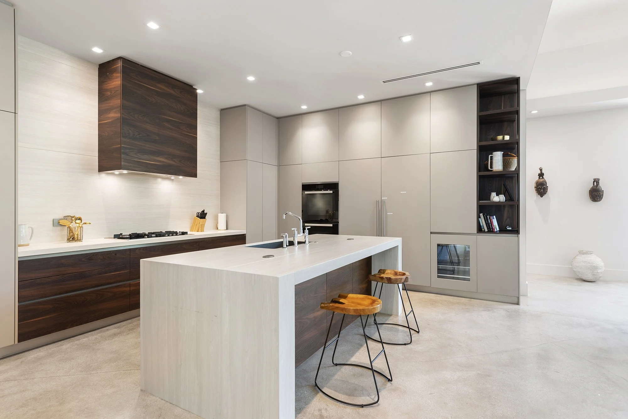 18-villa-kitchen.jpg