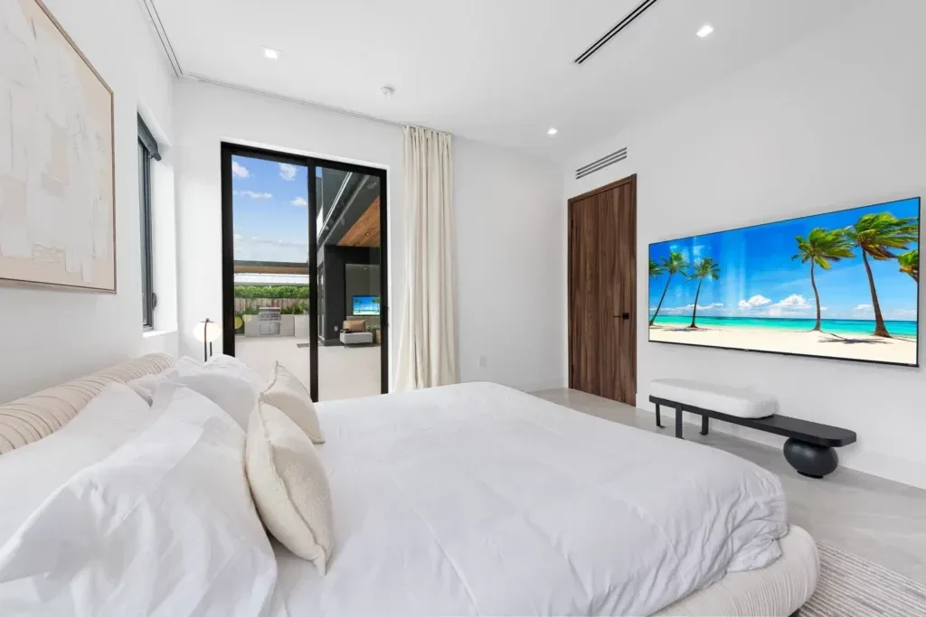 imgi_70_villa-republic-sapphire-miami-068-1024x683.webp