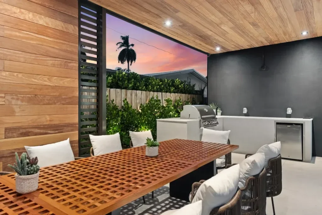 imgi_100_villa-republic-sapphire-miami-038-1024x683.webp