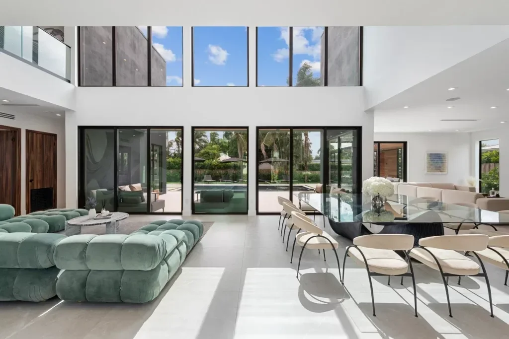 imgi_93_villa-republic-sapphire-miami-045-1024x683.webp