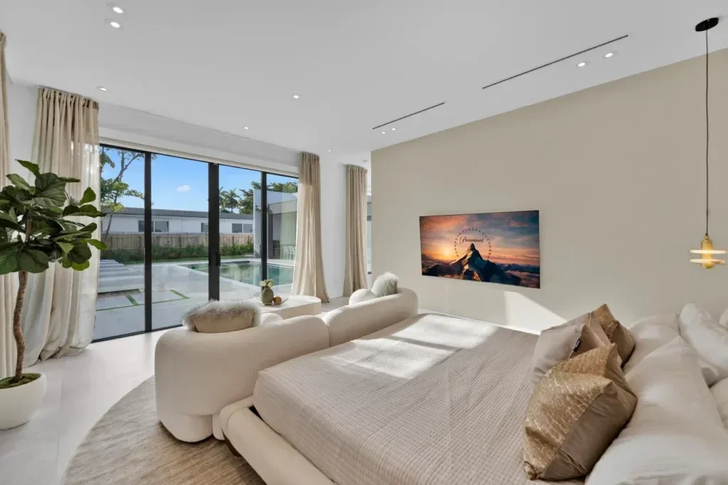 imgi_90_villa-republic-miami-villa-emerald-030-1024x682.webp