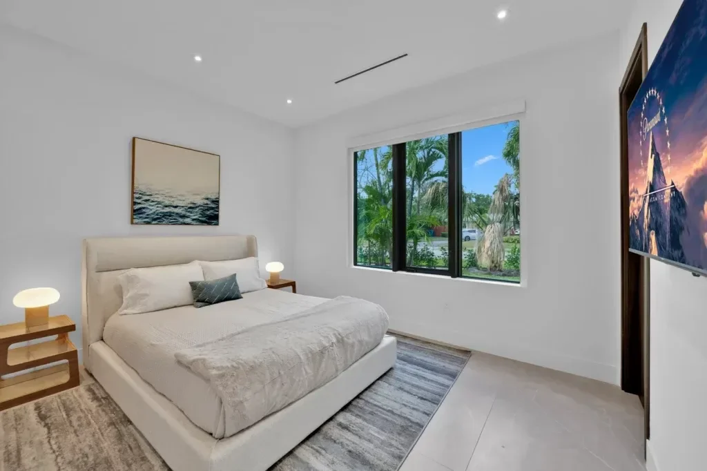 imgi_70_villa-republic-miami-villa-emerald-050-1024x682.webp