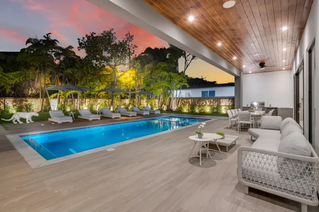 imgi_100_villa-republic-miami-villa-emerald-020-1024x682.webp