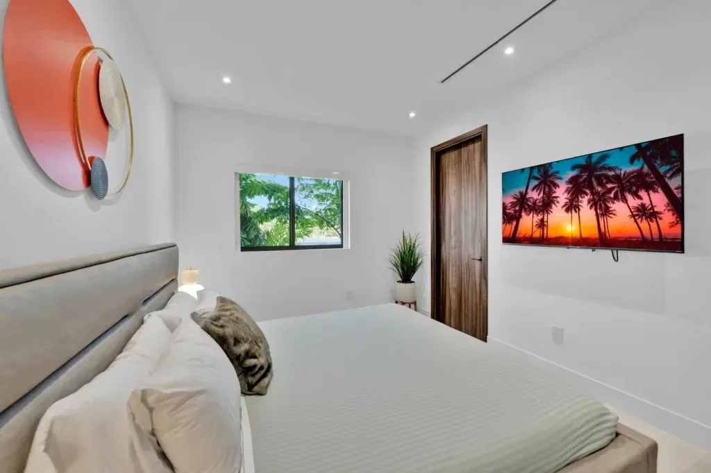 imgi_65_villa-republic-miami-villa-emerald-055-1024x682.webp