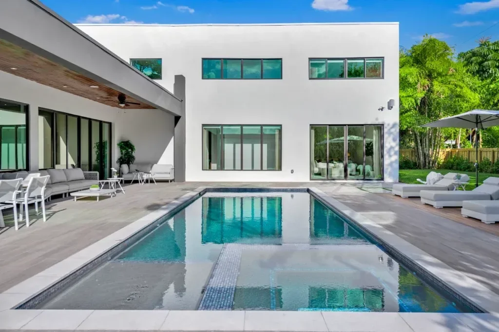 imgi_98_villa-republic-miami-villa-emerald-022-1024x682.webp