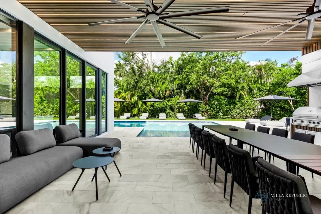 imgi_98_VillaRepublicMiami-VillaMaya-NorthMiamiBeach-16-1024x683.webp