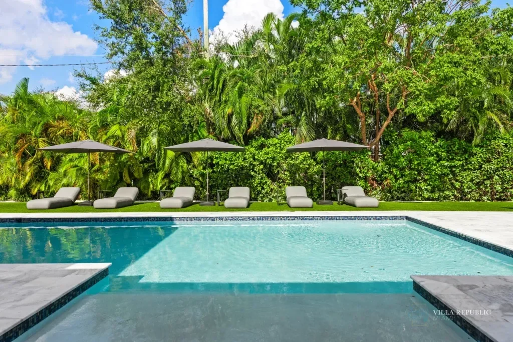imgi_108_VillaRepublicMiami-VillaMaya-NorthMiamiBeach-5-1024x683.webp
