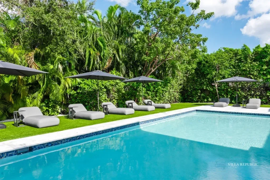 imgi_111_VillaRepublicMiami-VillaMaya-NorthMiamiBeach-2-1024x683.webp