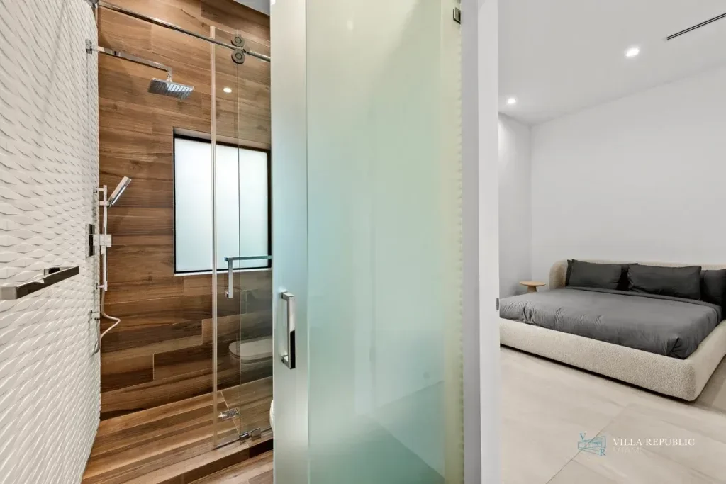 imgi_56_VillaRepublicMiami-VillaMaya-NorthMiamiBeach-58-1024x683.webp