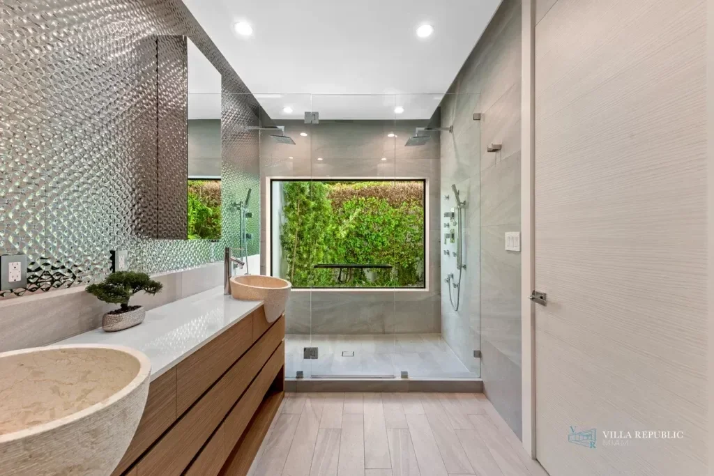 imgi_69_VillaRepublicMiami-VillaMaya-NorthMiamiBeach-45-1024x683.webp