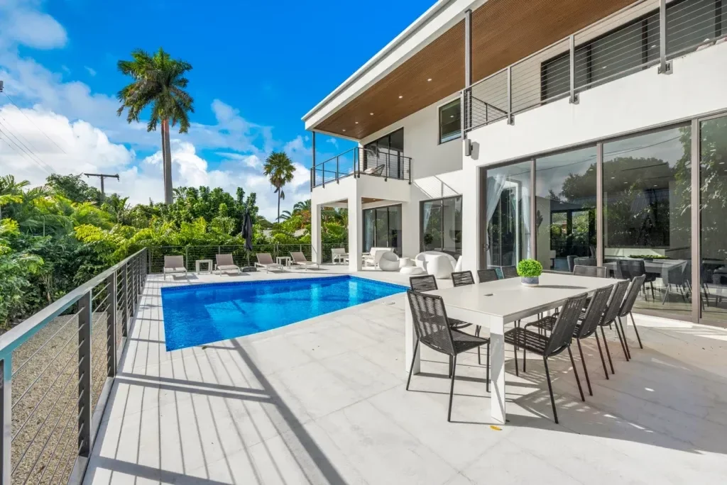 imgi_136_villa-republic-miami-villa-summercrest-018-1024x684.webp