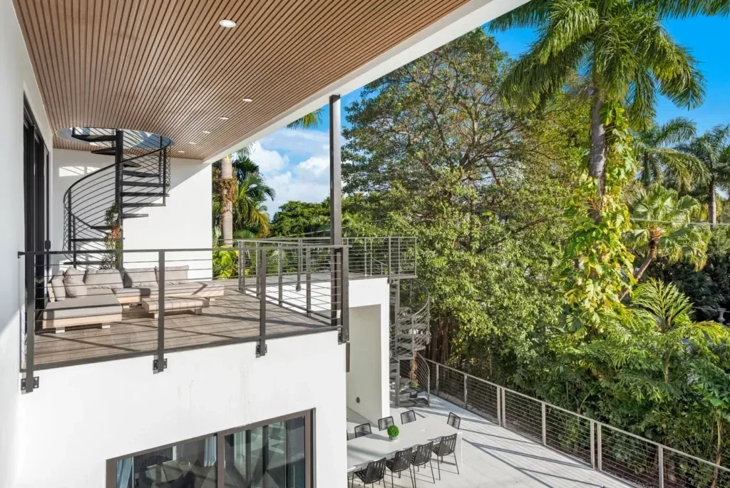 imgi_72_villa-republic-miami-villa-summercrest-082-1024x684.webp