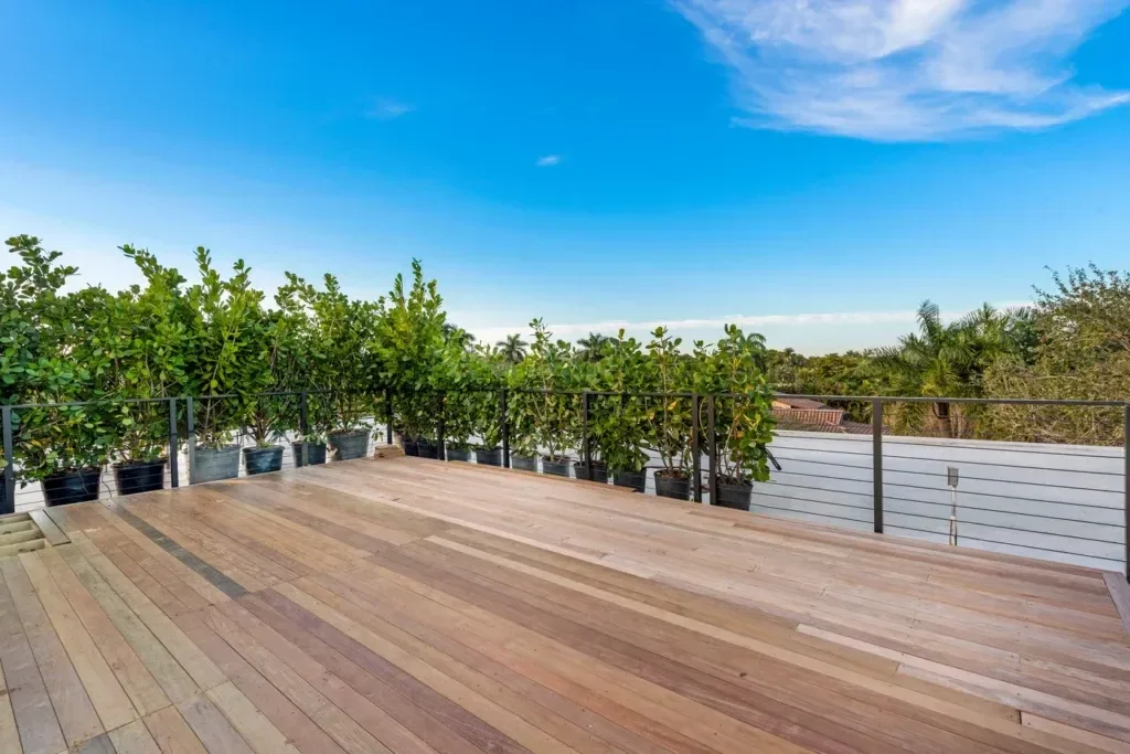 imgi_67_villa-republic-miami-villa-summercrest-087-1024x683.webp