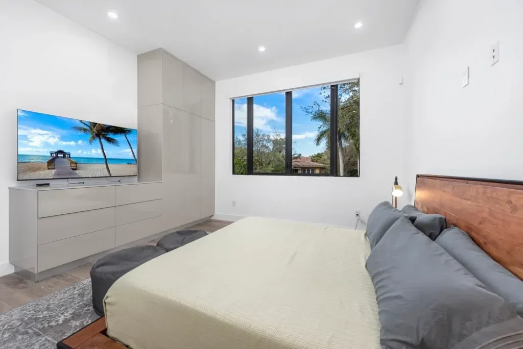 imgi_89_villa-republic-miami-villa-summercrest-065-1024x684.webp