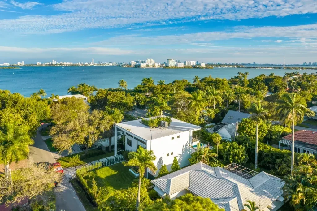 imgi_21_villa-republic-miami-villa-summercrest-094-1024x682.webp