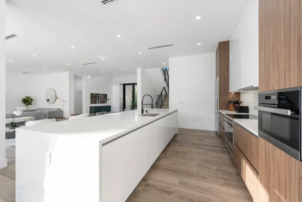 imgi_110_villa-republic-miami-villa-summercrest-044-1024x684.webp