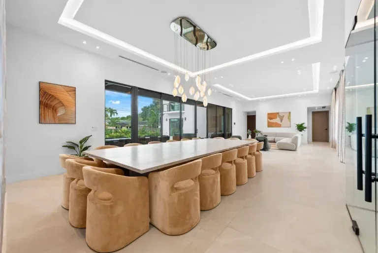 imgi_22_villa-republic-miami-villa-ruby-014-768x513.webp