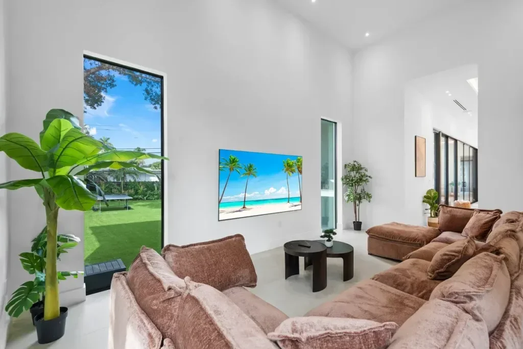 imgi_64_villa-republic-miami-villa-ruby-021-1024x684.webp