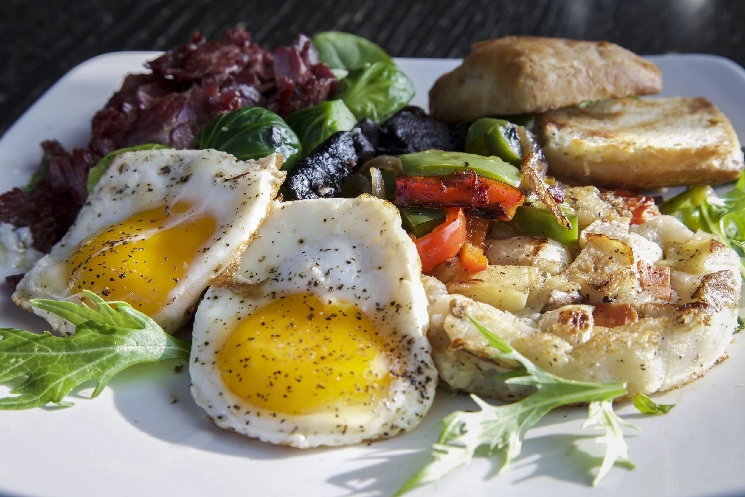 Best Luxury Brunch Spots in Miami: Waterfront Dining, Celebrity Favorites &amp; Stylish Weekends
