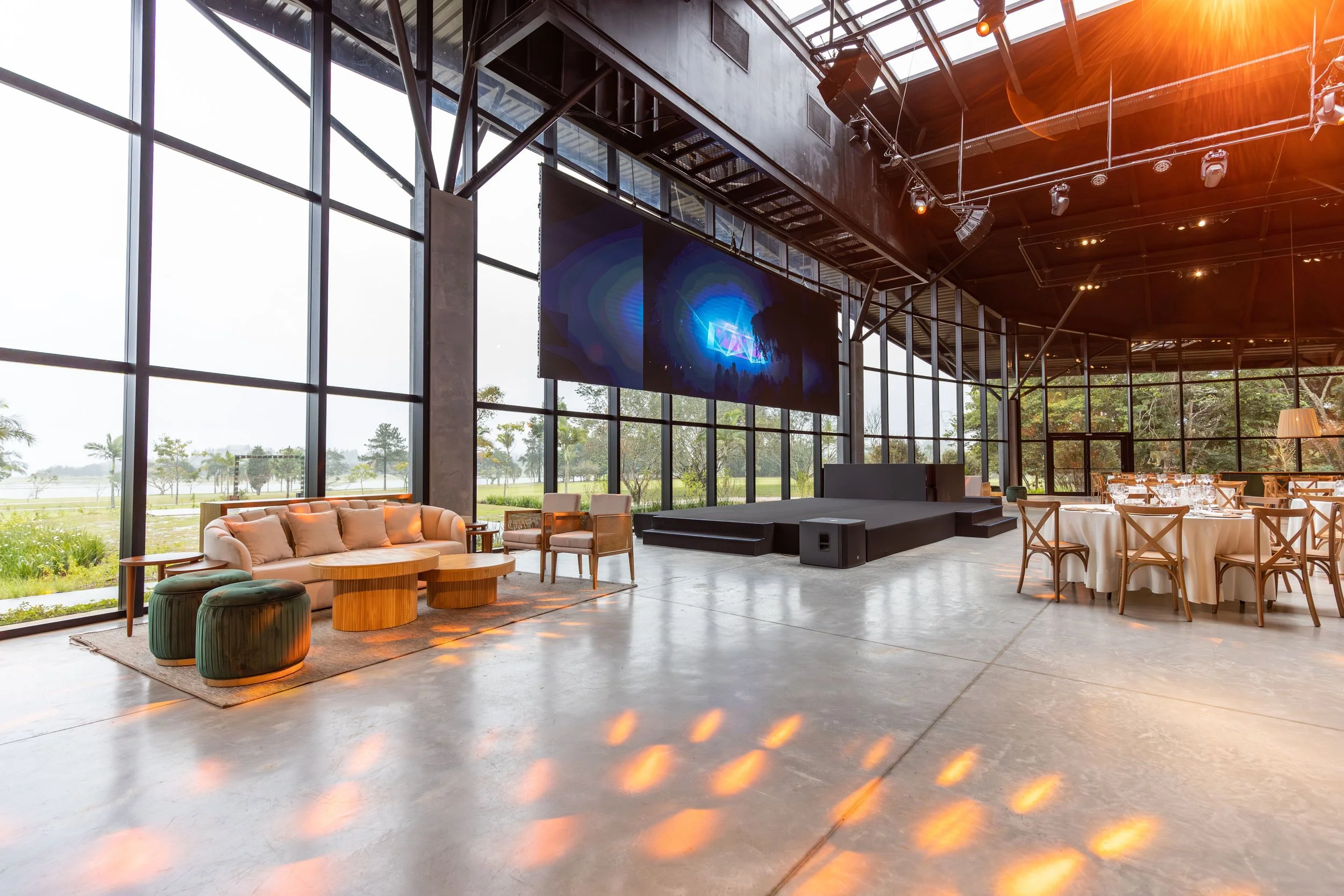 Miami Corporate Retreats: Why Private Villas Are Changing the Traditional Offsite