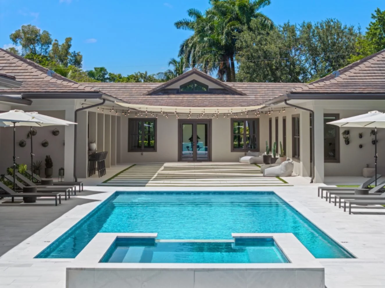 Villa Brielle | North Miami Beach | 7 Bedrooms