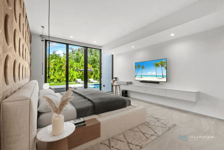 imgi_31_VillaRepublicMiami-VillaMaya-NorthMiamiBeach-42-768x513_compressed.png