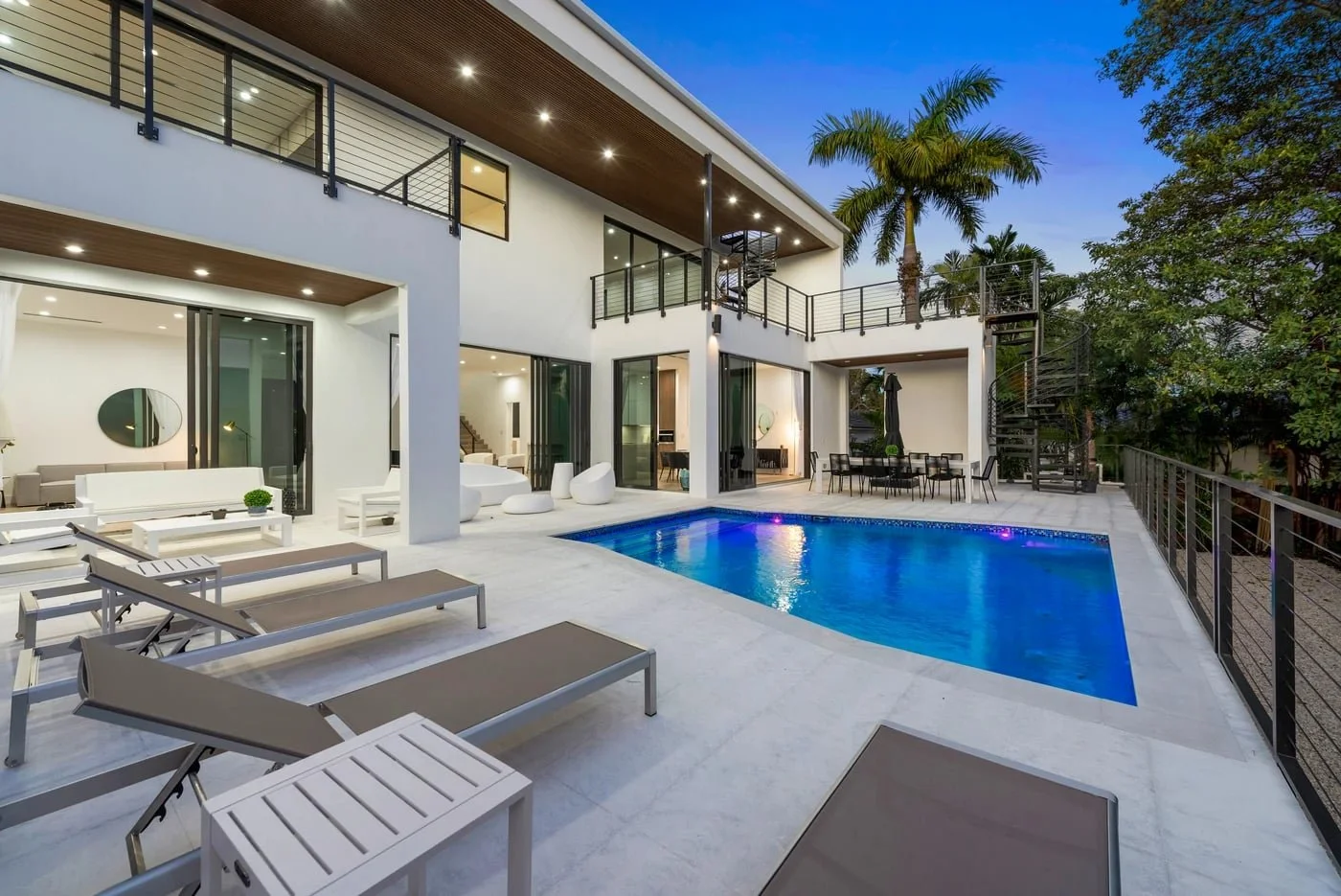 imgi_21_villa-republic-miami-villa-summercrest-011_compressed (3).jpg