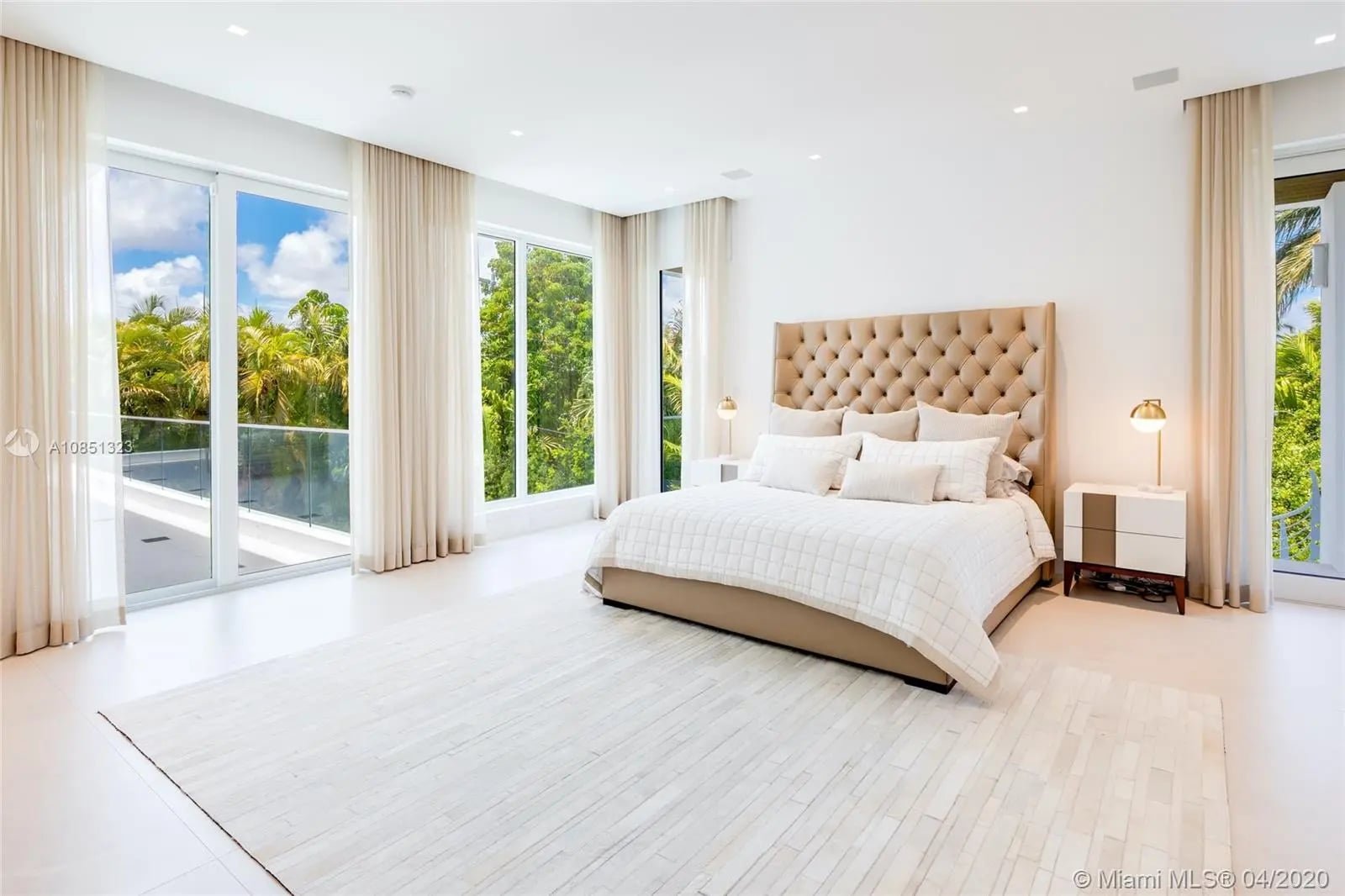 imgi_31_villa-republic-miami-villa-hazel-09_compressed.jpg