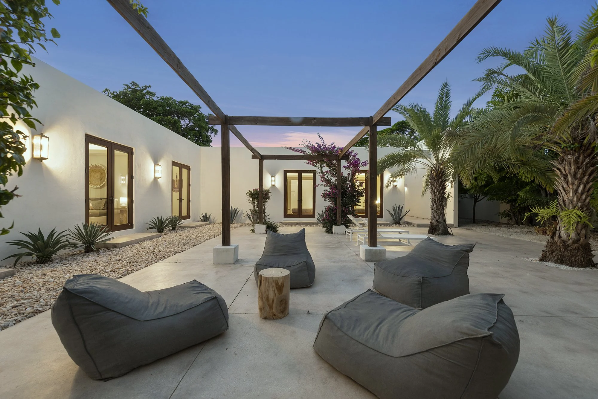 34-villa-patio.jpg