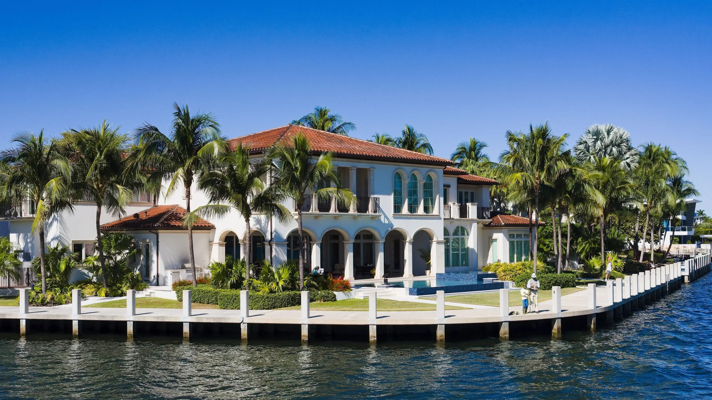 Celebrities choose Privacy in Villa Stays