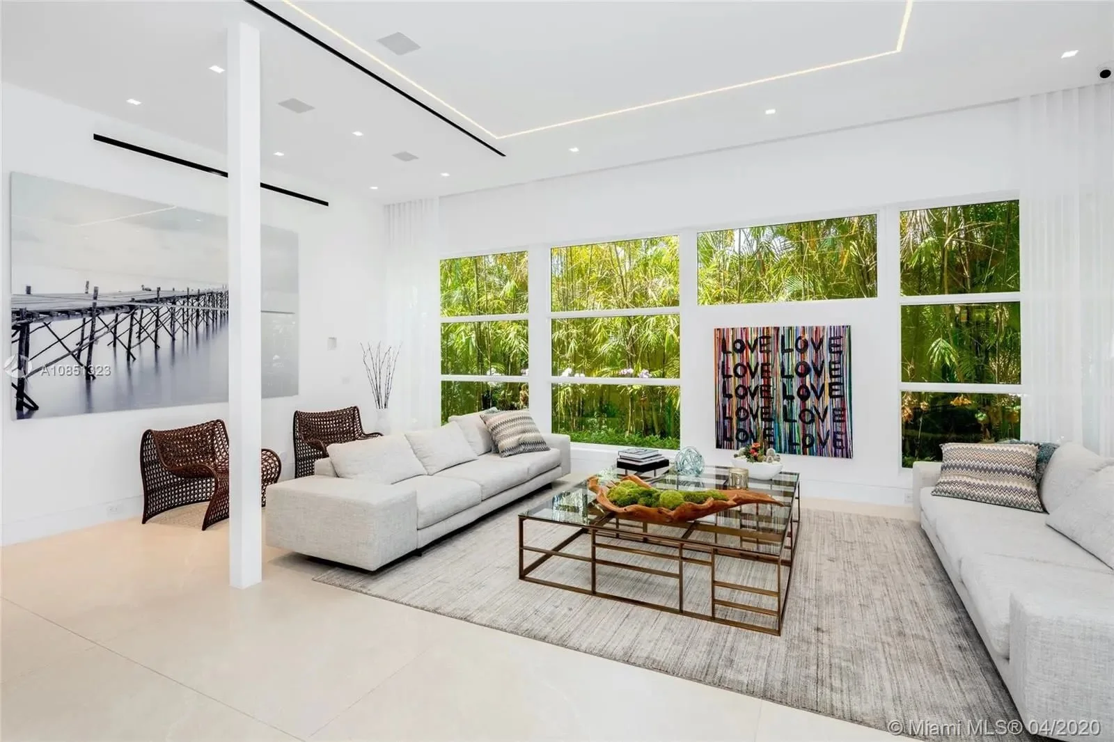imgi_28_villa-republic-miami-villa-hazel-06_compressed.jpg