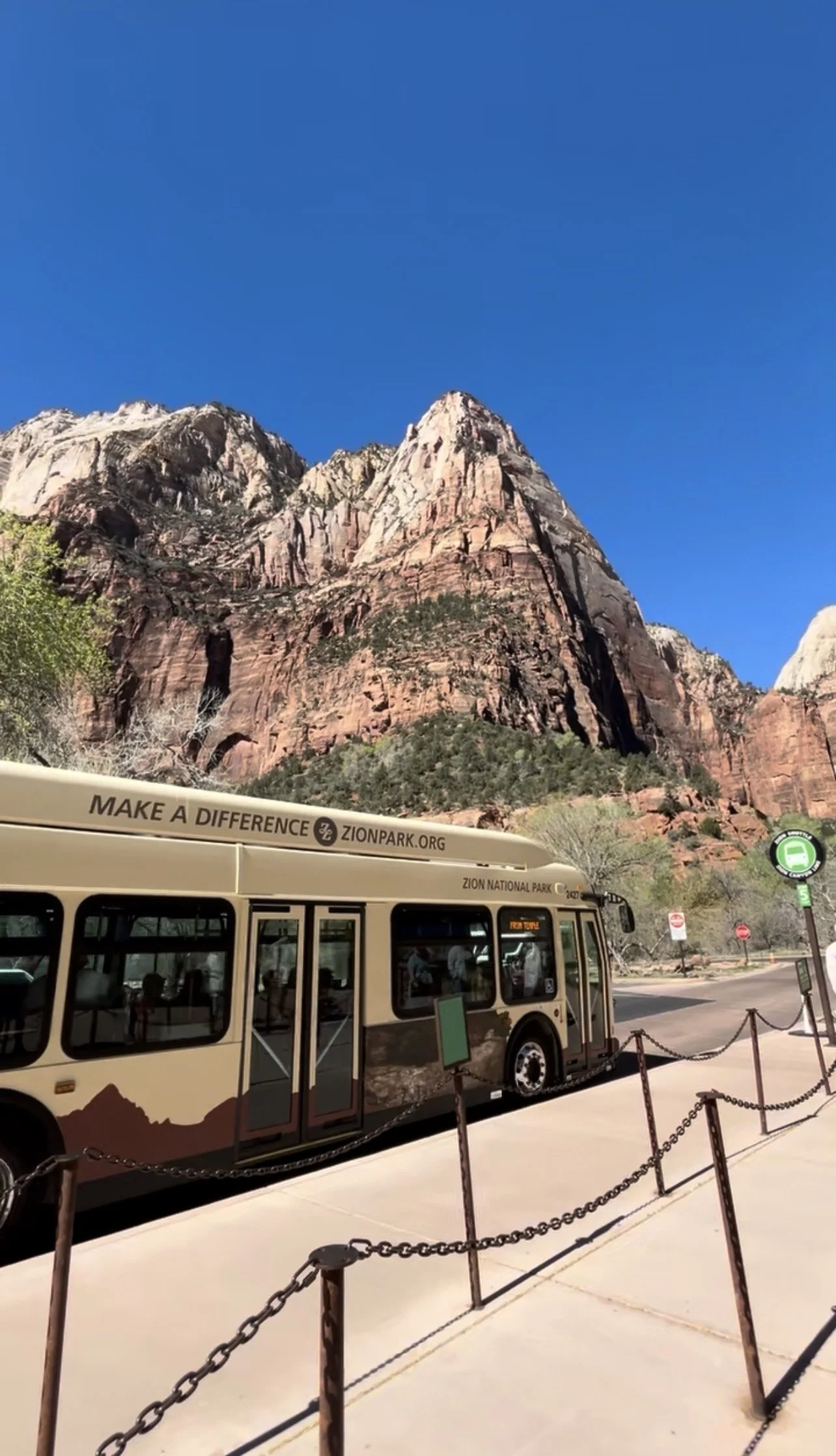 🚌 How to Navigate the Zion Shuttle System (Without Wasting Your Day)