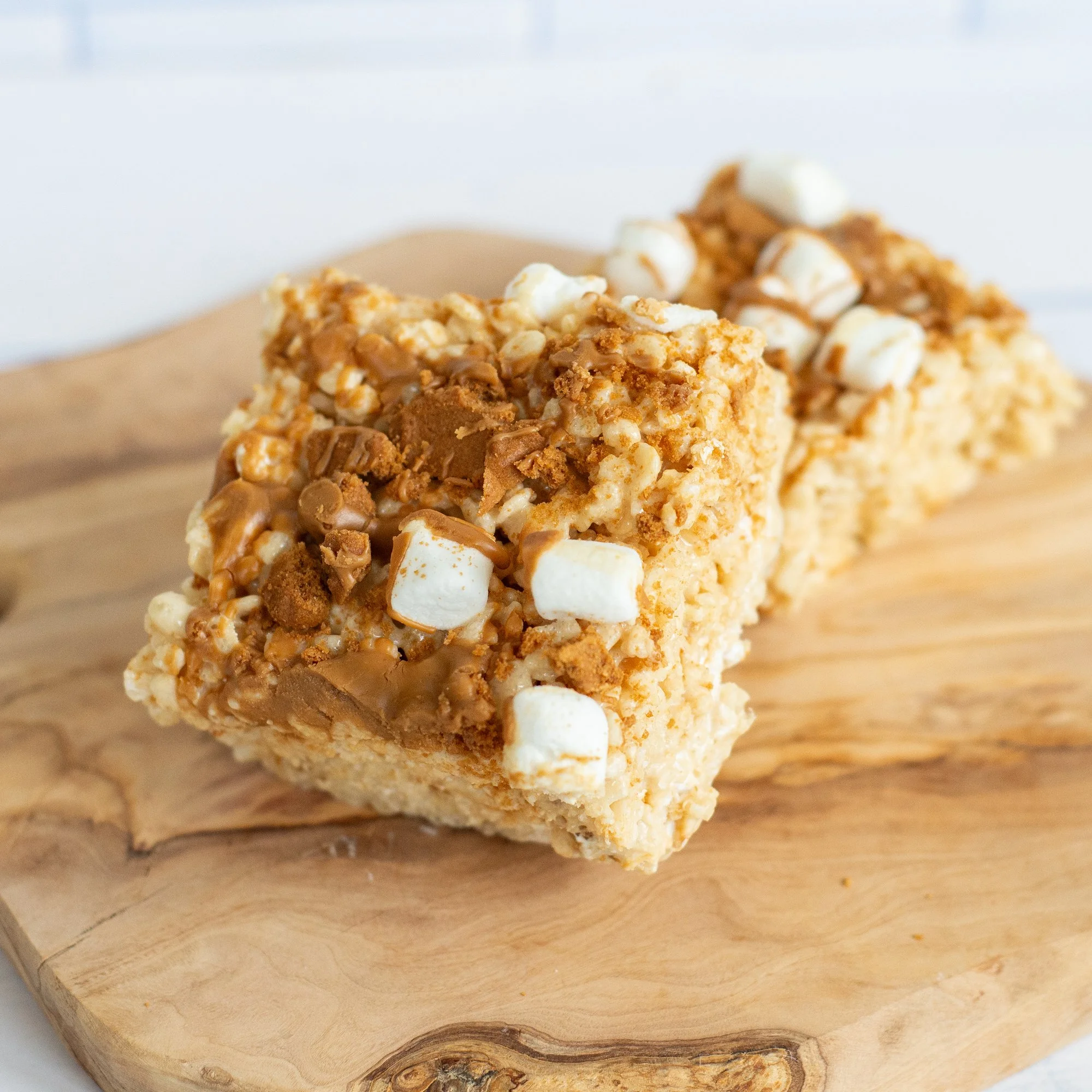 biscoff rice krispy treat.jpg