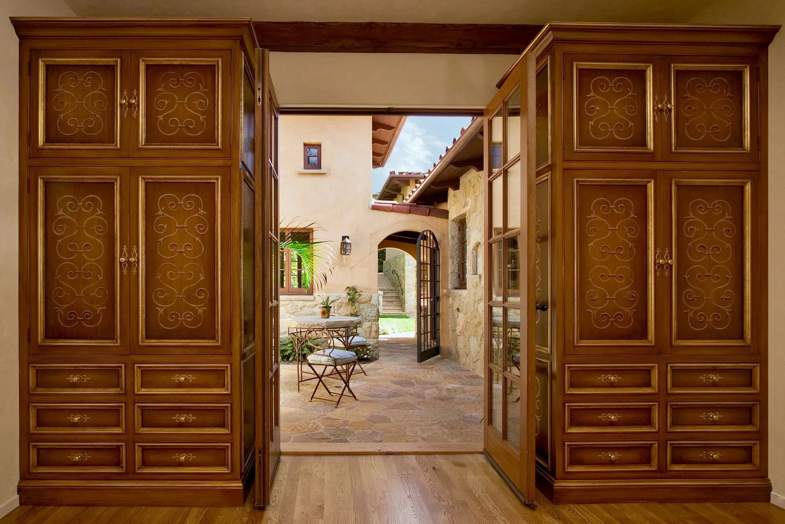 Better straight Quinto cabinets - 1.jpg