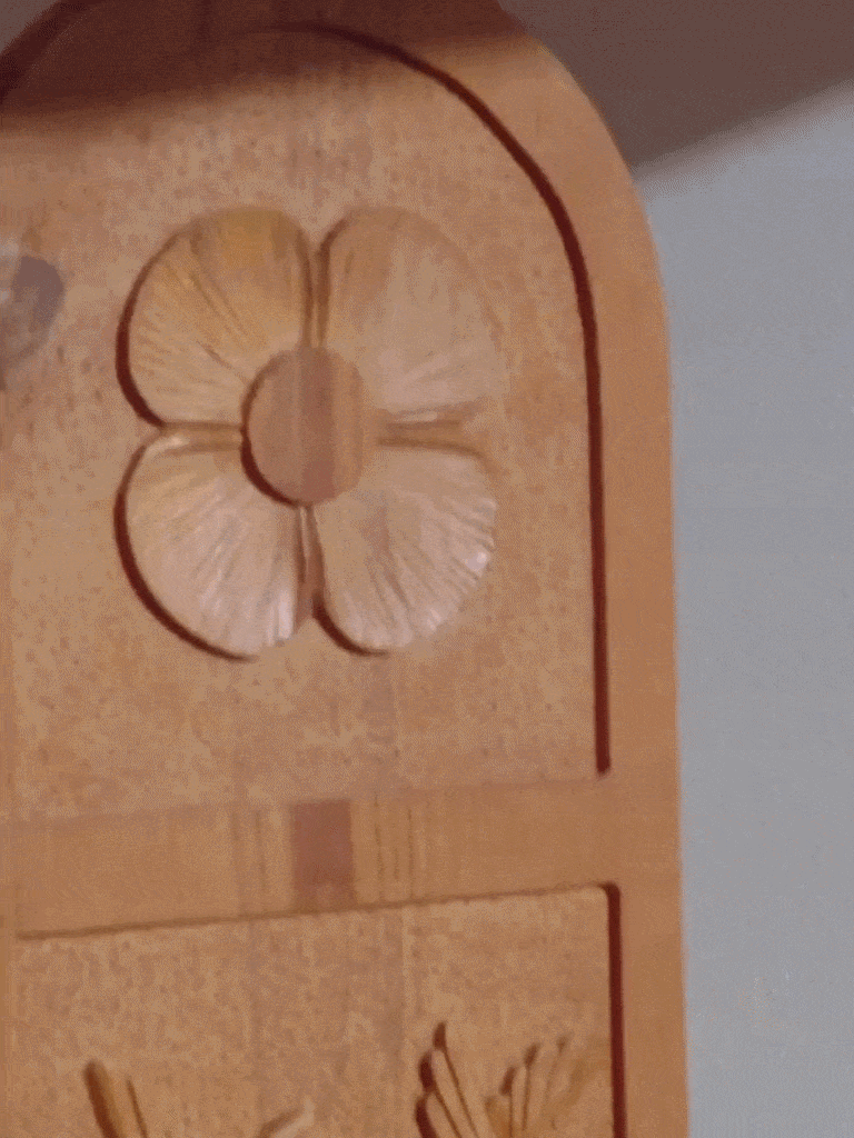 roomdivider-ezgif.com-optimize.gif