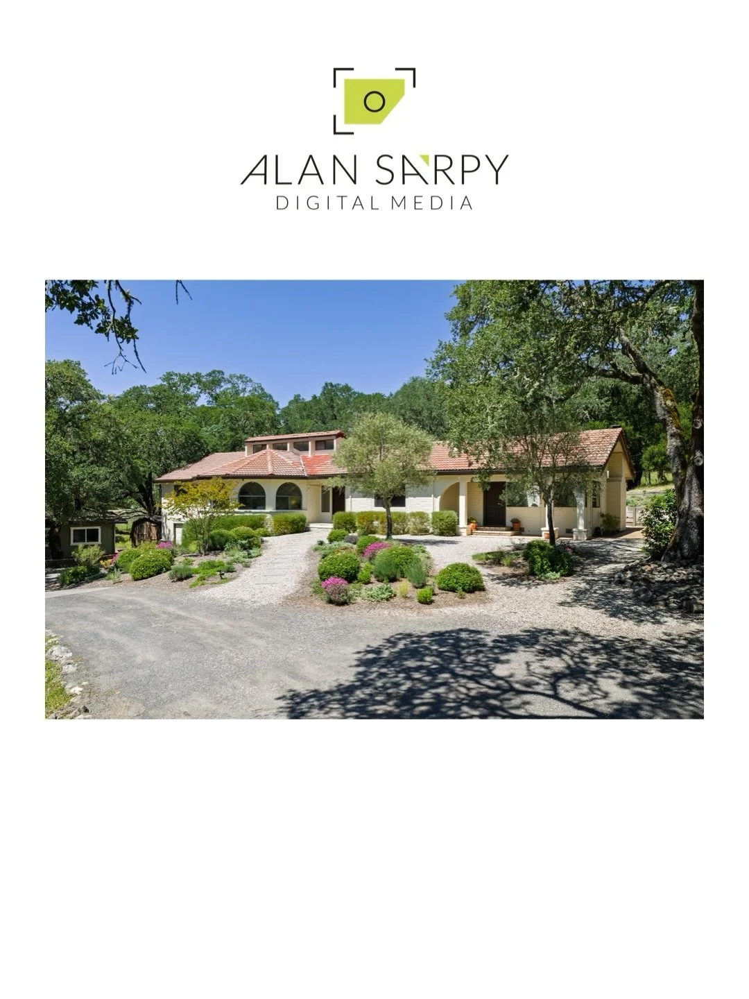 This has to be one of the most  charming Properties I've had the pleasure of photographing... 📸 for @nadinereyesrealtor