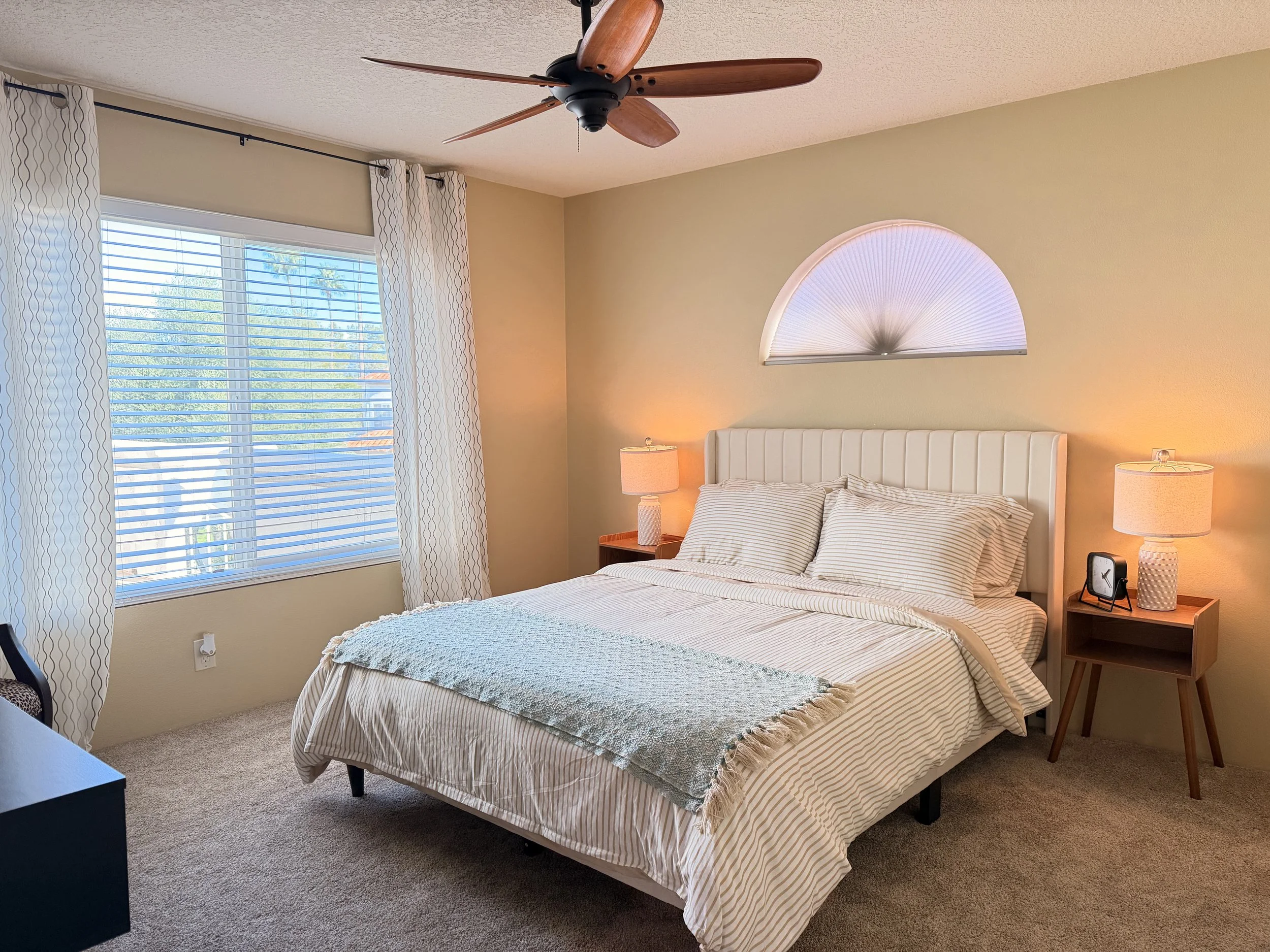 Queen Bedroom with private ensuite, TV, walk-in closet