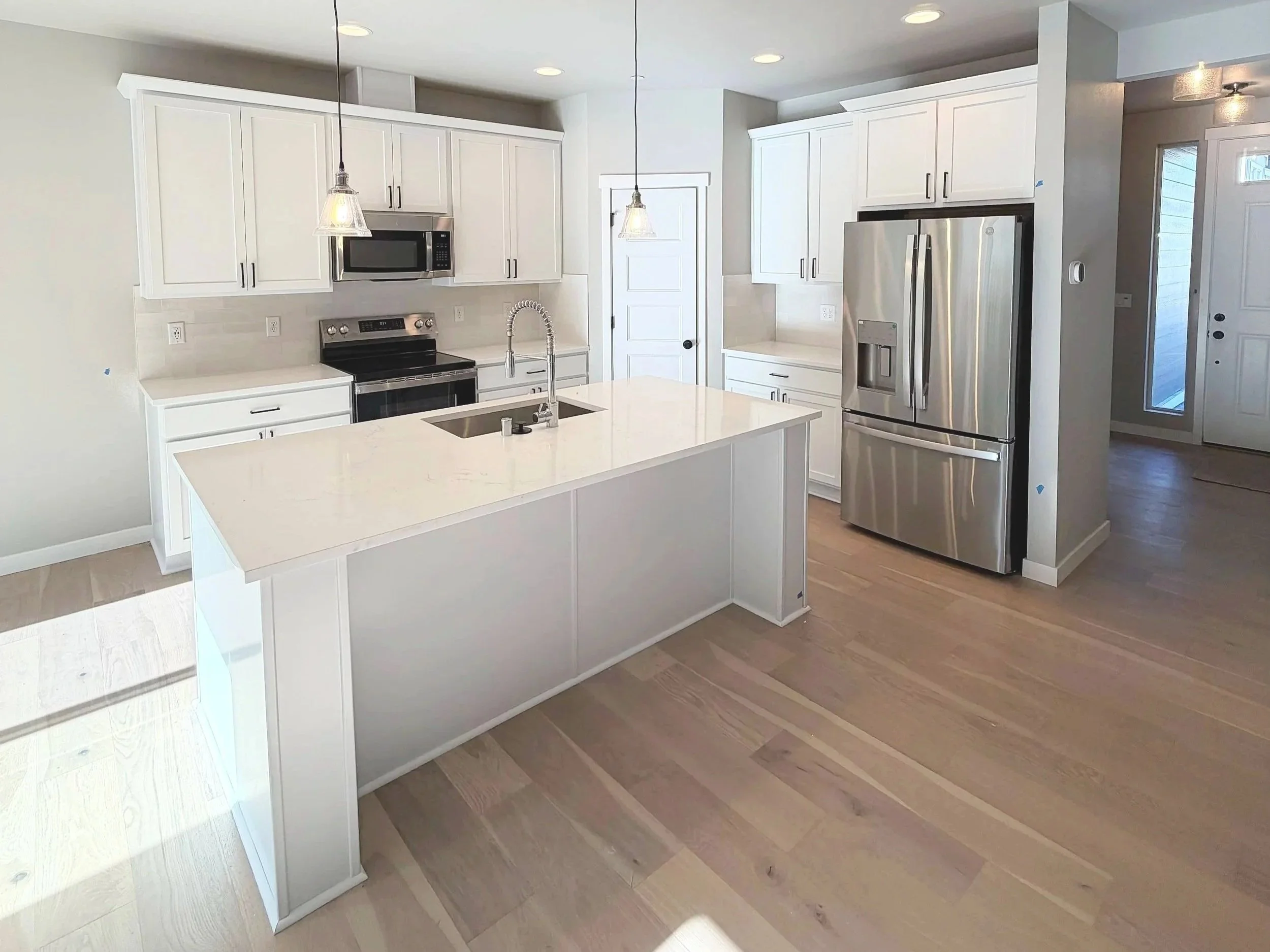 kitchen-3.jpg