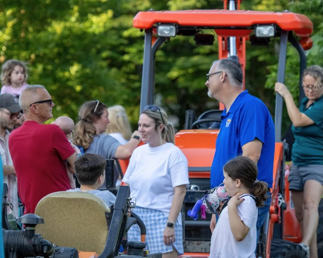 THANK YOU to everyone who came out to Members Appreciation Night last night!

We had more than 1,000 members join us for an evening full of food trucks, live music, animal experiences, tours, and fun activities.

🦜 500+ members visited Budgies
🦒 65