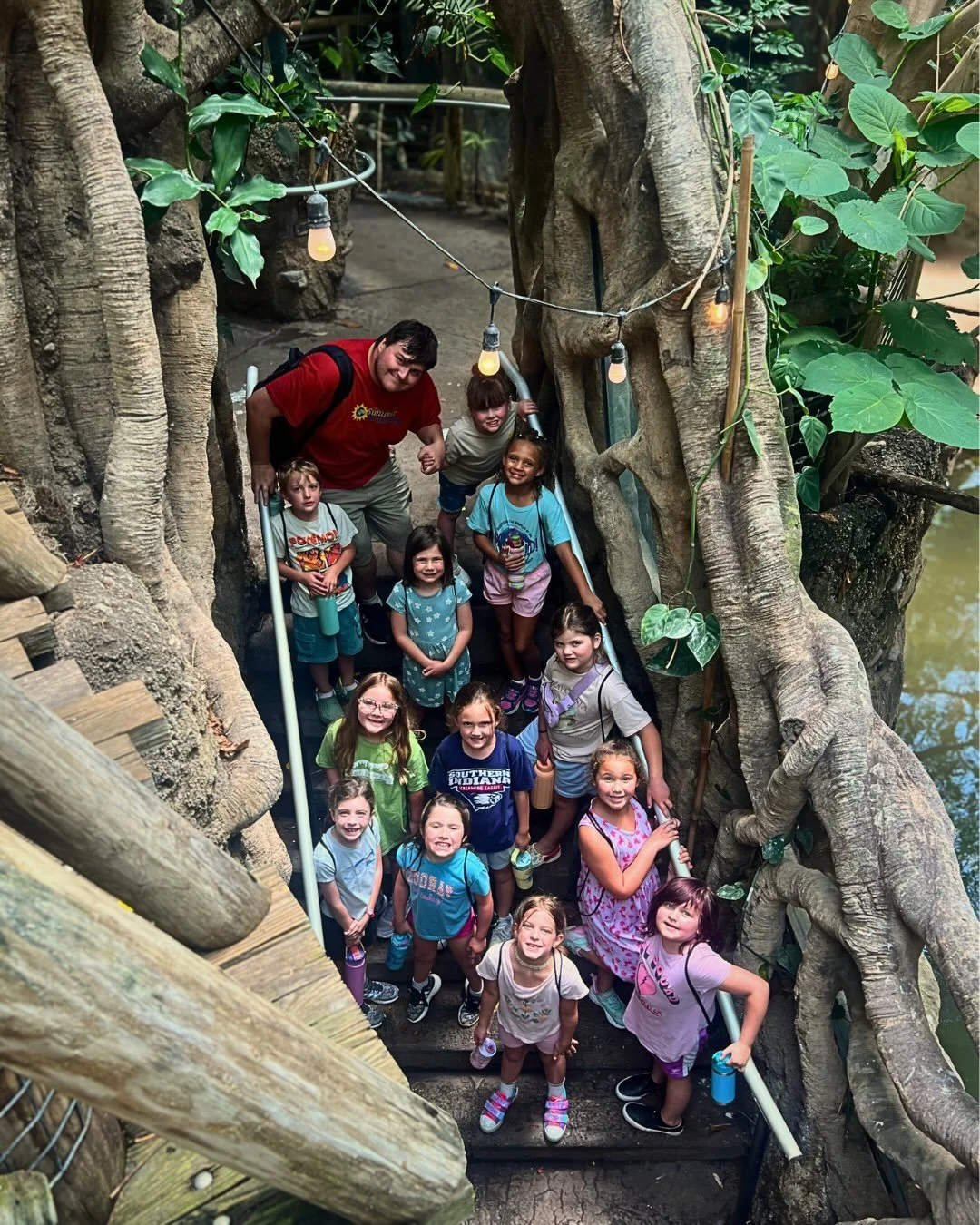 Want to spend your summer hanging out at the zoo?! 🐾☀️

Camp Zoofari might be the perfect fit for you!

We&rsquo;re still hiring Camp Counselors for a fun, hands-on seasonal role at Mesker Park Zoo.

&bull; Up to 39 hours per week
&bull; Monday&ndas