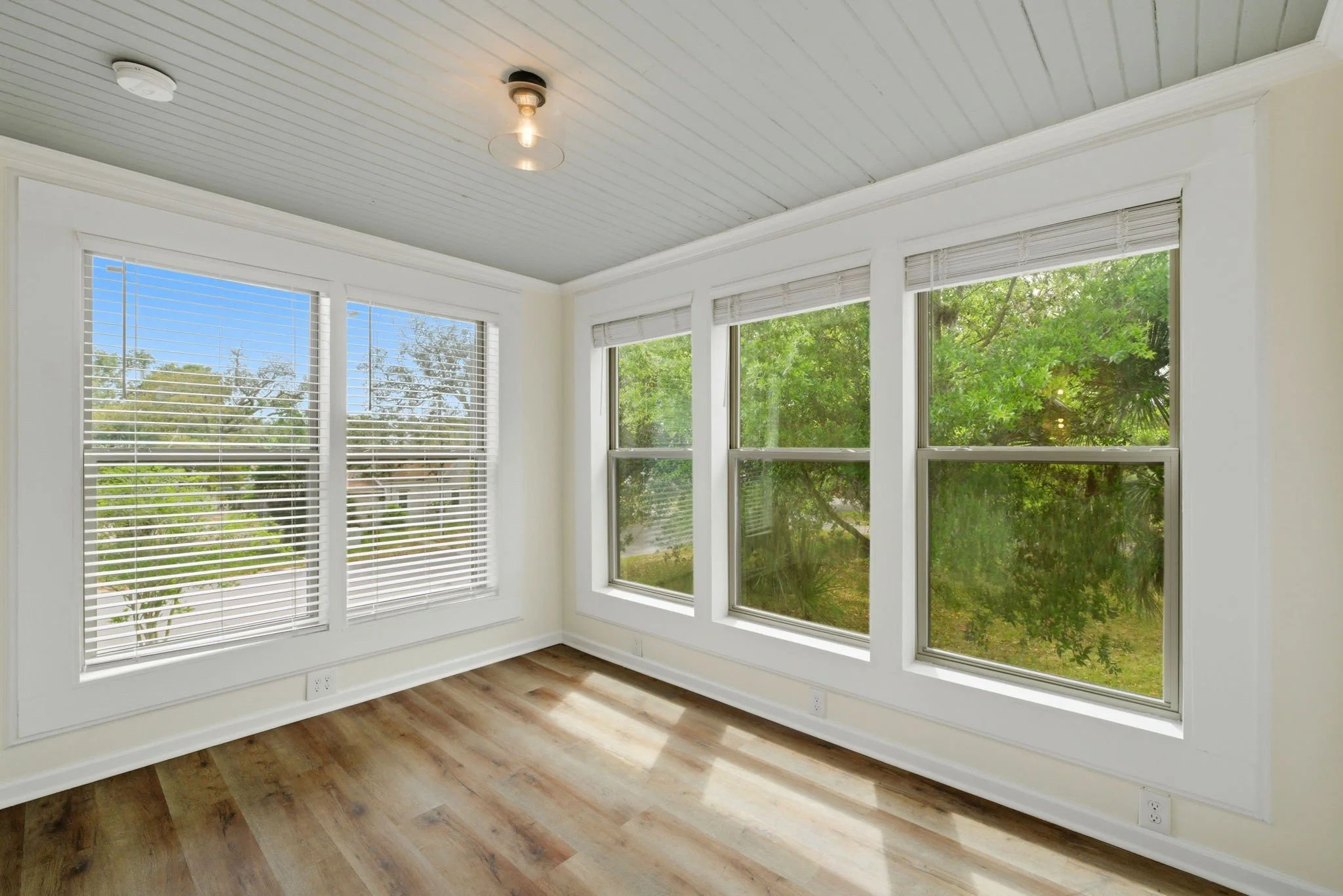 22-web-or-mls-812-e-blount-st.jpg