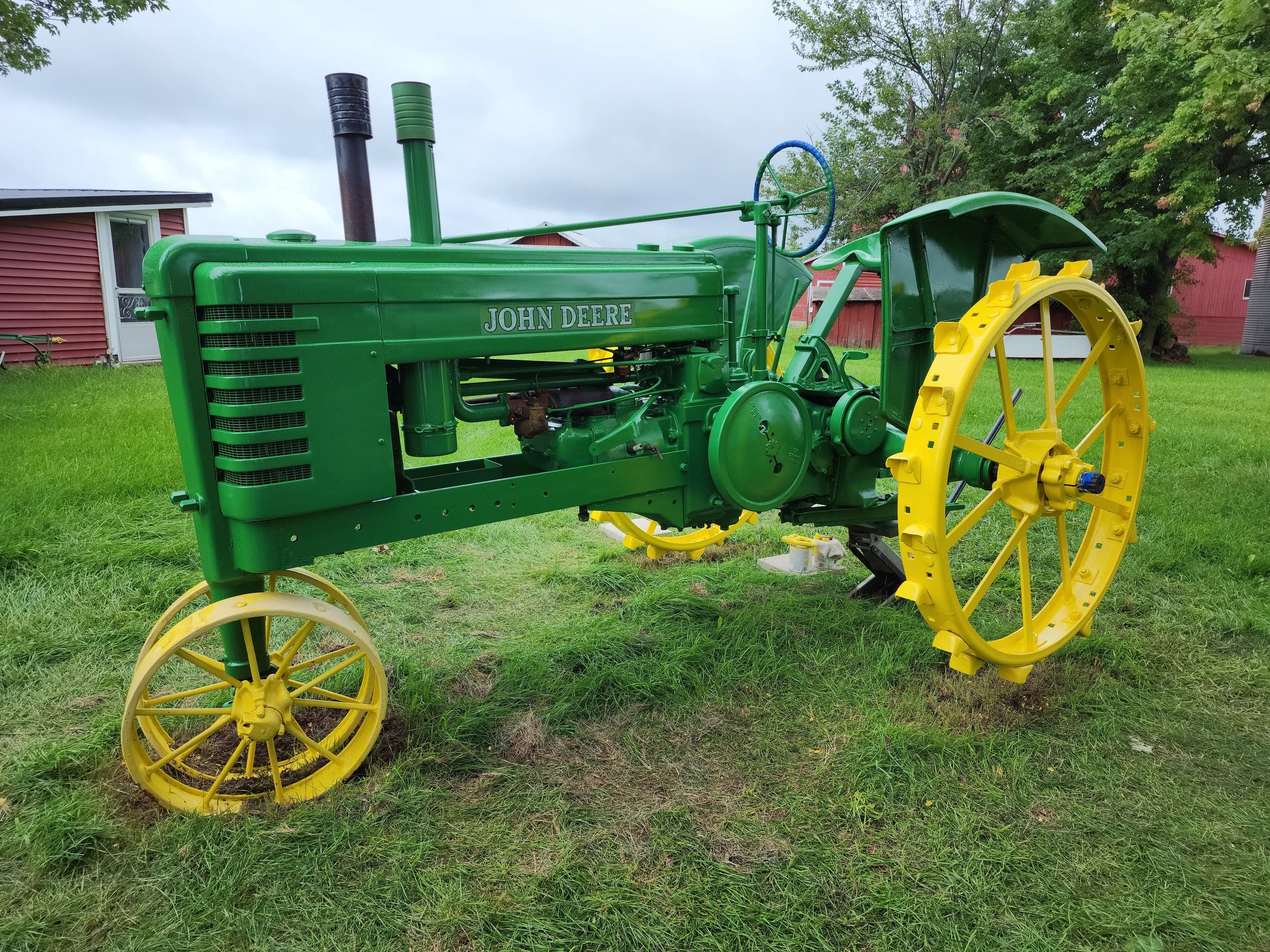 Roger John deere.jpg