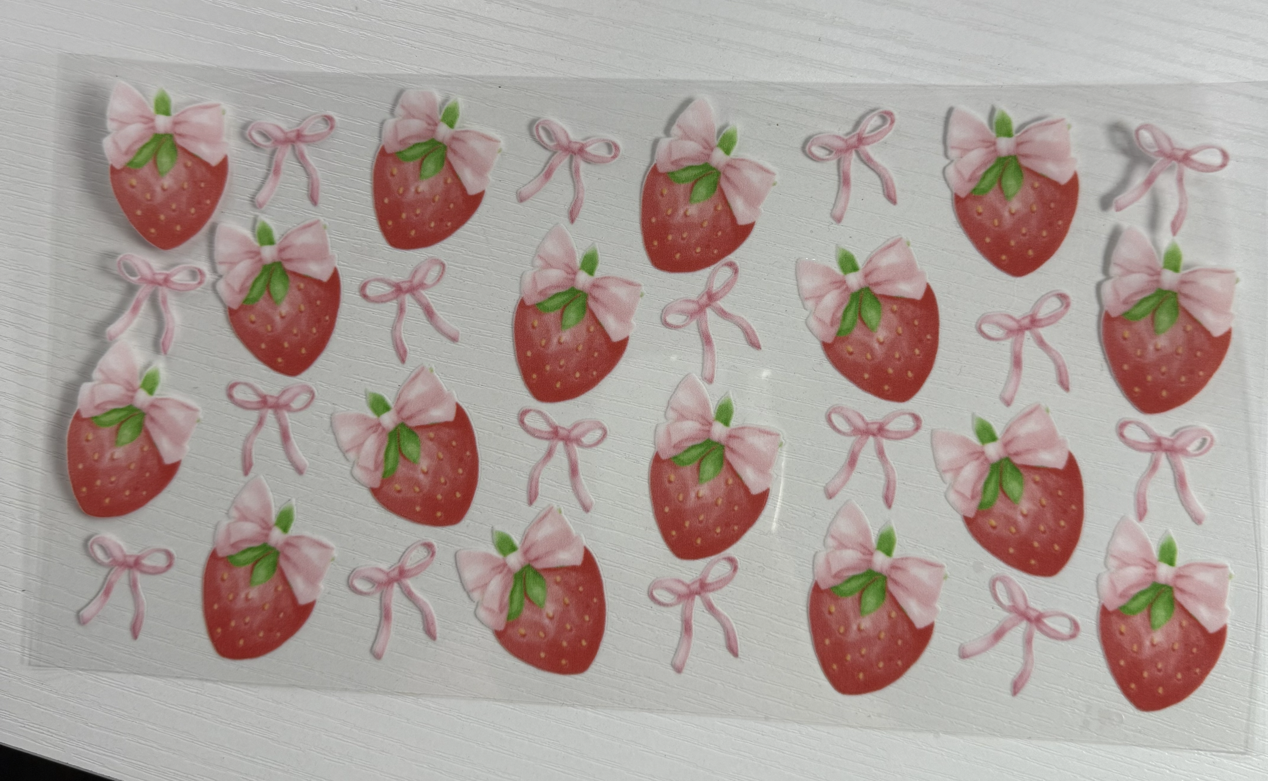 Strawberries Pink Coquette