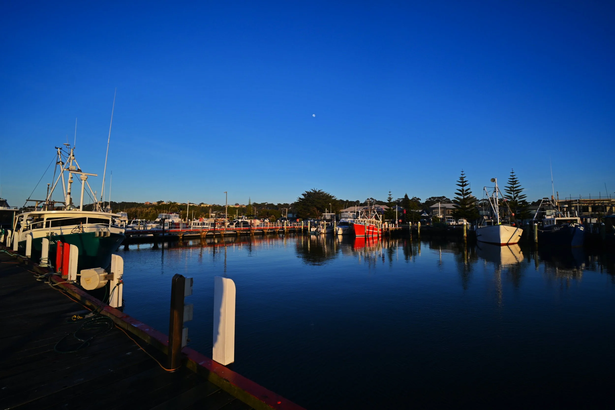 All Quiet in Lakes Entrance