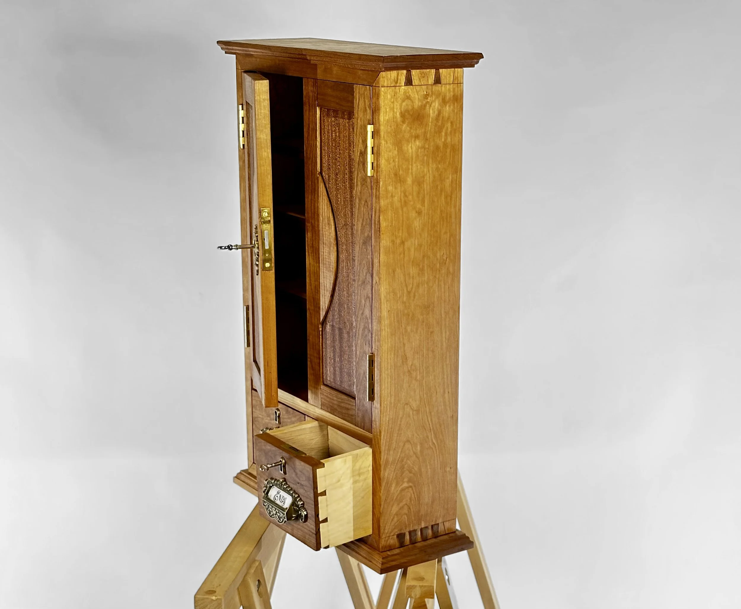 kelly cabinet - 003-export.jpg